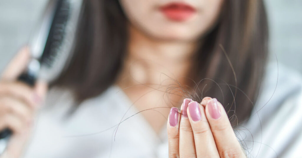 Was sollte ich tun, um Haarausfall zu verhindern?
